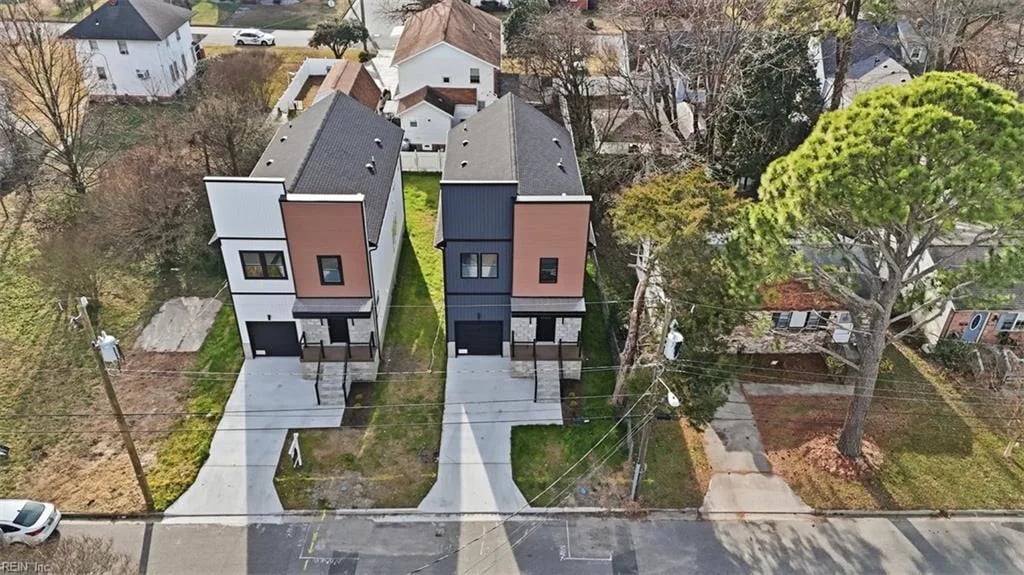 122 E Kelly AVE, Hampton — 4 bed Residential, 2,200 sqft