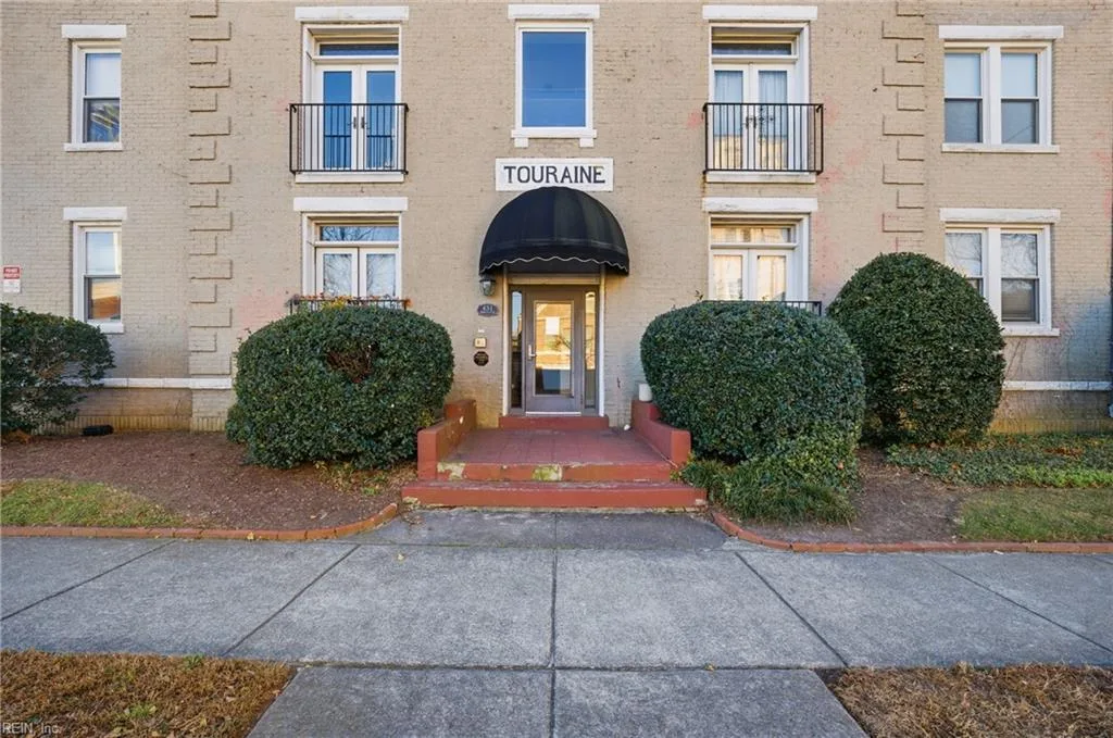 431 W 31st ST, Norfolk — 3 bed Residential, 1,105 sqft