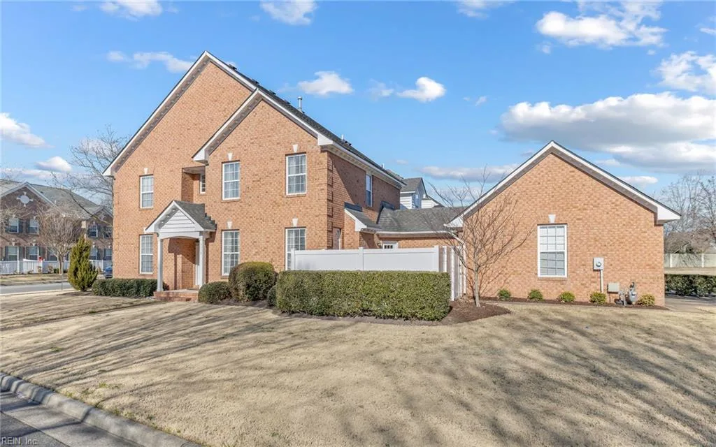 1115 Long Beeches AVE, Chesapeake — 4 bed Residential, 2,475 sqft