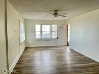 1729 W 49th ST, NORFOLK VA 23508 - Photo 4