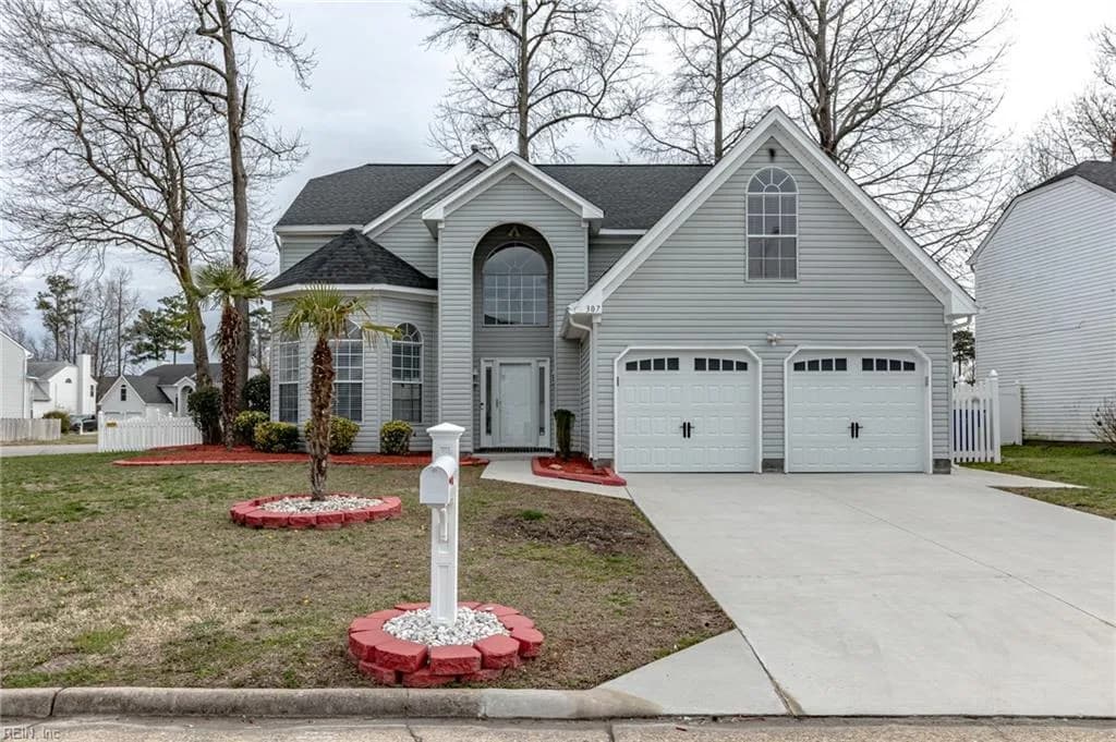 307 Running Stone WAY, CHESAPEAKE VA 23323 - Main photo