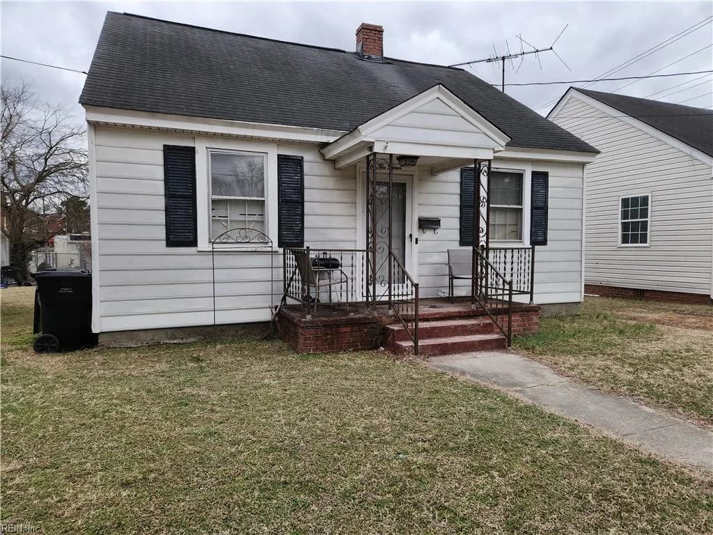 515 Middle ST, FRANKLIN VA 23851 - Photo 2