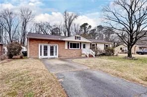 105 Carraway TER, Yorktown — 4 bed Residential, 1,586 sqft
