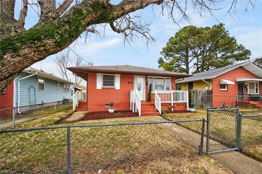 911 36th ST, NEWPORTNEWS VA 23607 - Photo 3