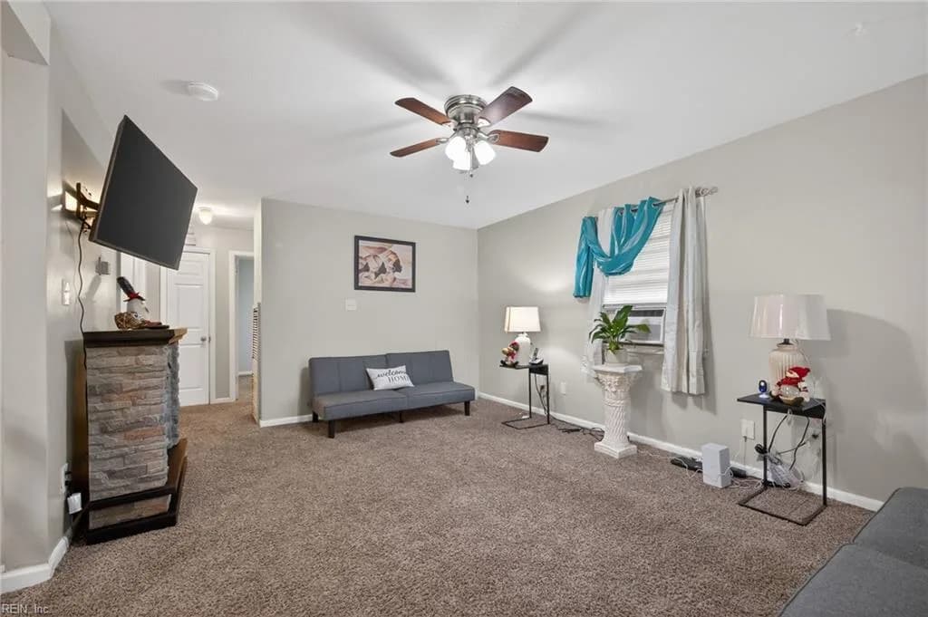 915 36th ST, NEWPORTNEWS VA 23607 - Photo 4