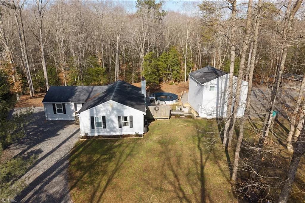 6851 Cedar Lake DR, GLOUCESTER VA 23061 - Main photo