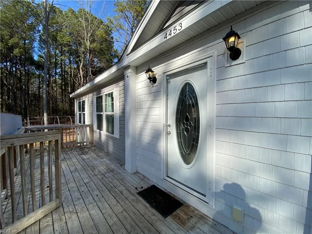 4453 Ennisdale DR, SMITHFIELD VA 23430 - Photo 3
