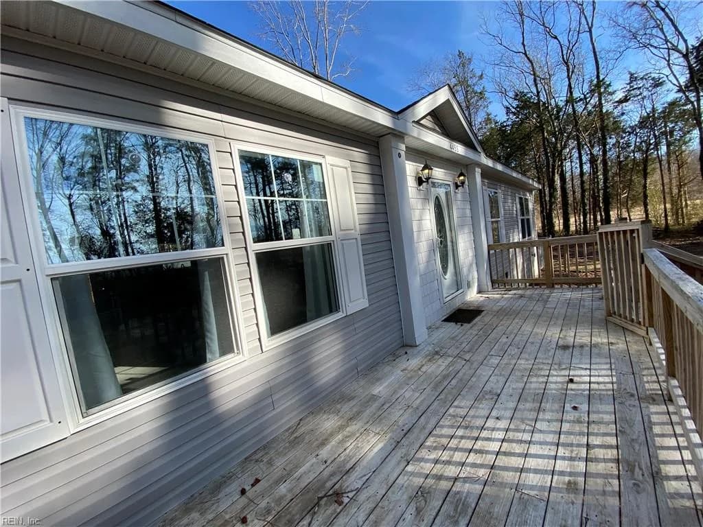 4453 Ennisdale DR, SMITHFIELD VA 23430 - Photo 4