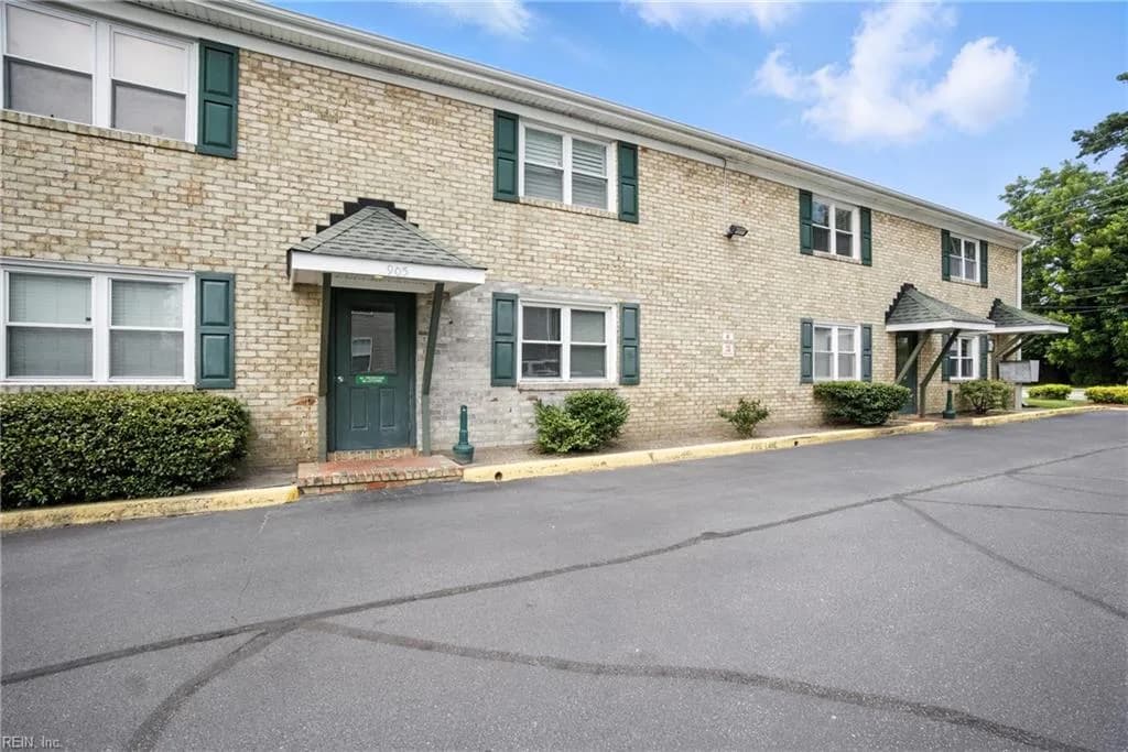 905 Leisure SQ #100, VIRGINIA BEACH VA 23451 - Main photo
