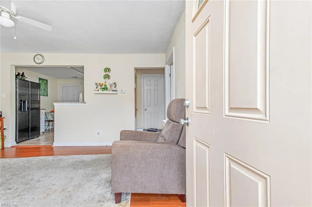 29 Scotland RD, HAMPTON VA 23663 - Photo 3