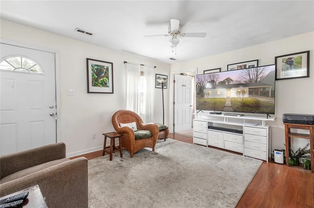29 Scotland RD, HAMPTON VA 23663 - Photo 4