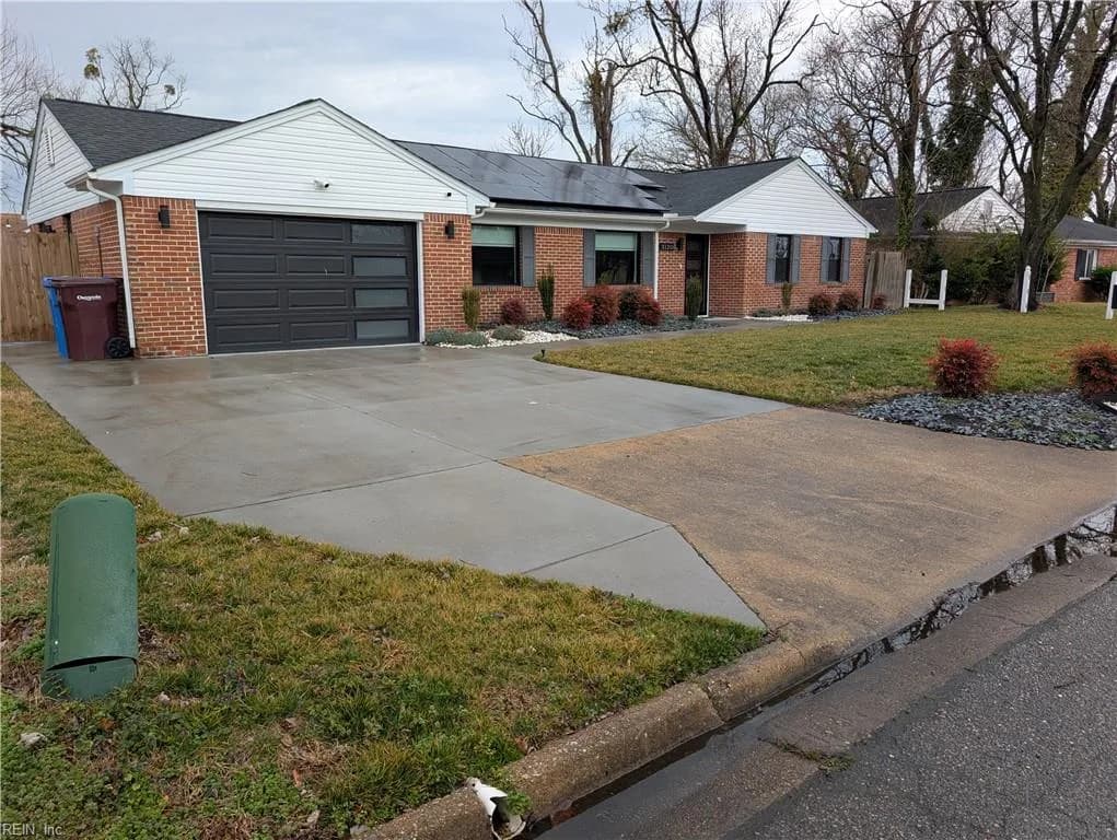 3120 Tournament DR, CHESAPEAKE VA 23323 - Photo 2