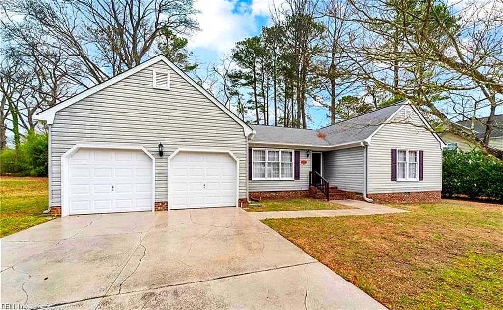 102 Meredith LN, YORKTOWN VA 23692 - Main photo