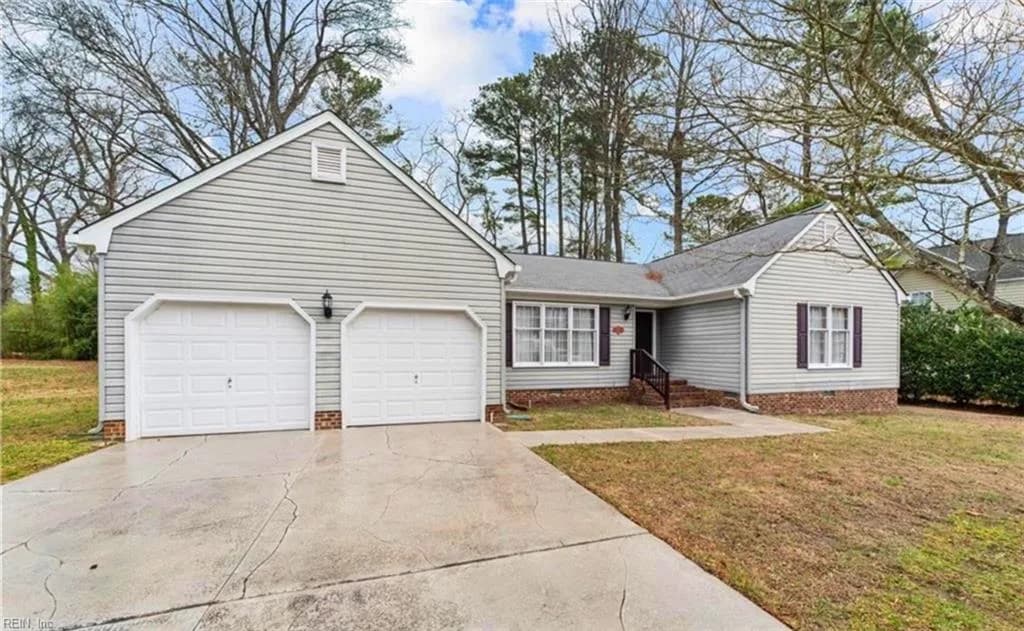 102 Meredith LN, YORKTOWN VA 23692 - Photo 2