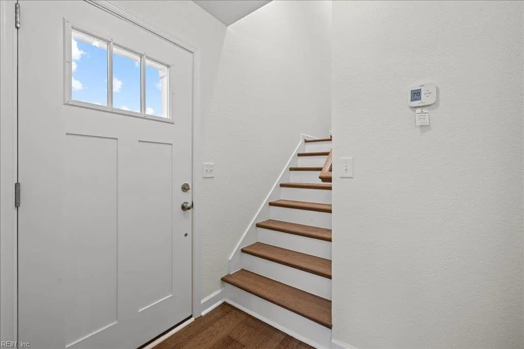 300 Living Water WAY, VIRGINIABEACH VA 23452 - Photo 3