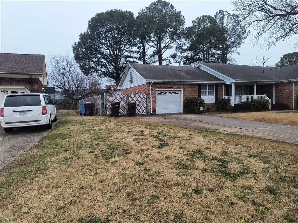 2224 Lloyd DR, CHESAPEAKE VA 23325 - Photo 3