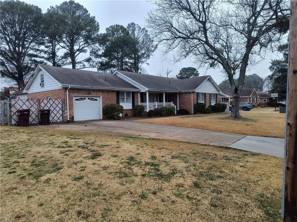2224 Lloyd DR, CHESAPEAKE VA 23325 - Photo 4