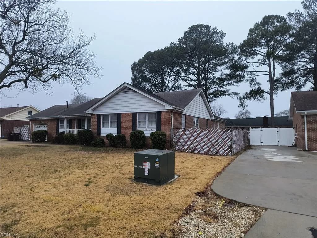 2224 Lloyd DR, CHESAPEAKE VA 23325 - Photo 5