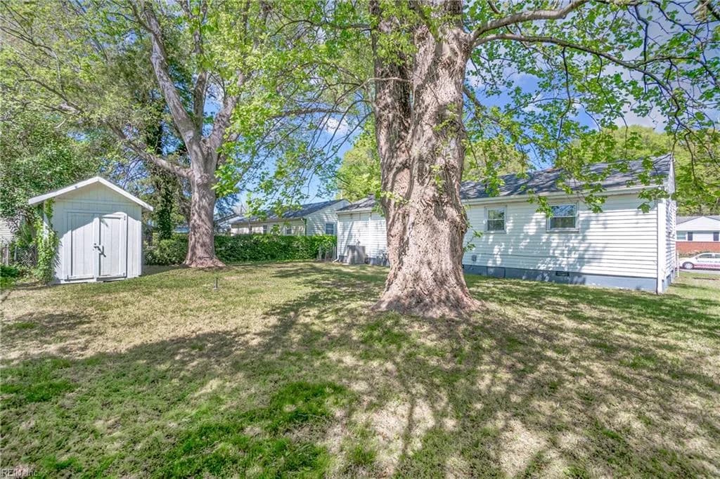 6419 Grimes AVE, NORFOLK VA 23518 - Photo 5