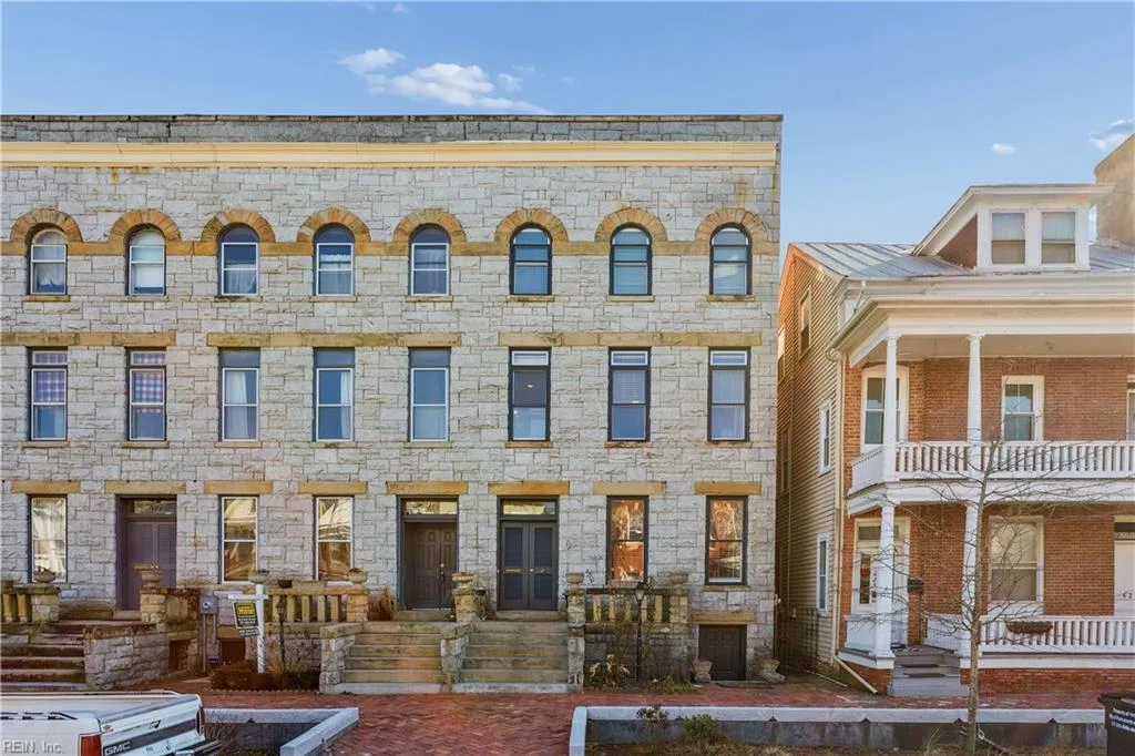 419 Court ST, Portsmouth — 4 bed Residential, 3,896 sqft