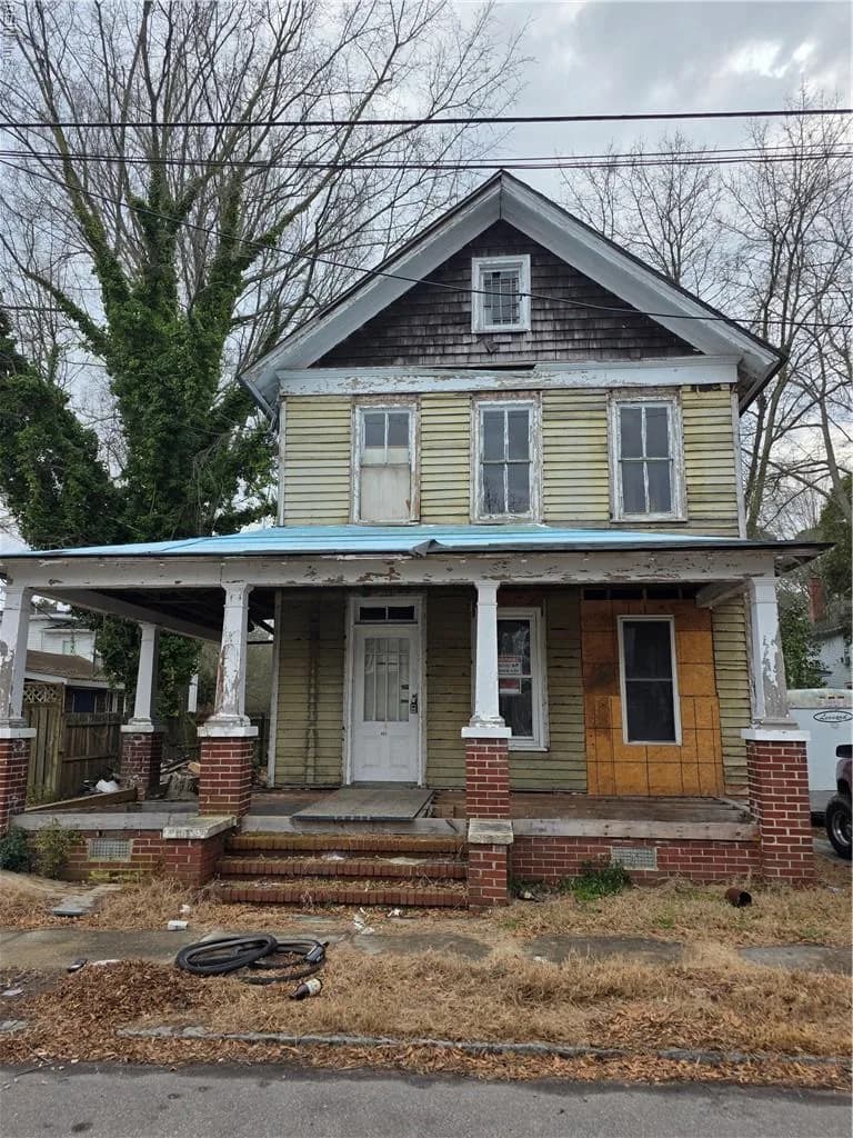 403 W Fearing ST, ELIZABETHCITY NC 27909 - Photo 2