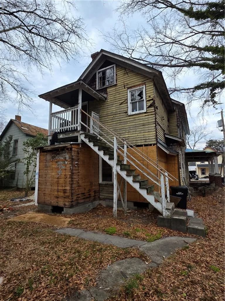 403 W Fearing ST, ELIZABETHCITY NC 27909 - Photo 4