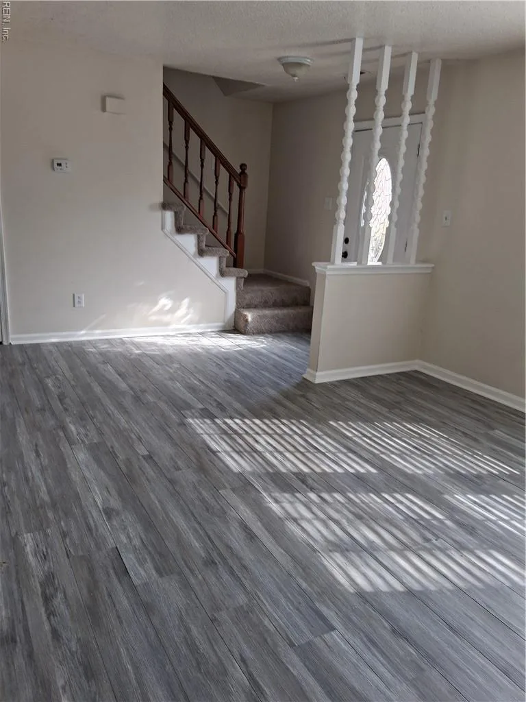 4894 Halwell DR, VIRGINIABEACH VA 23464 - Photo 4