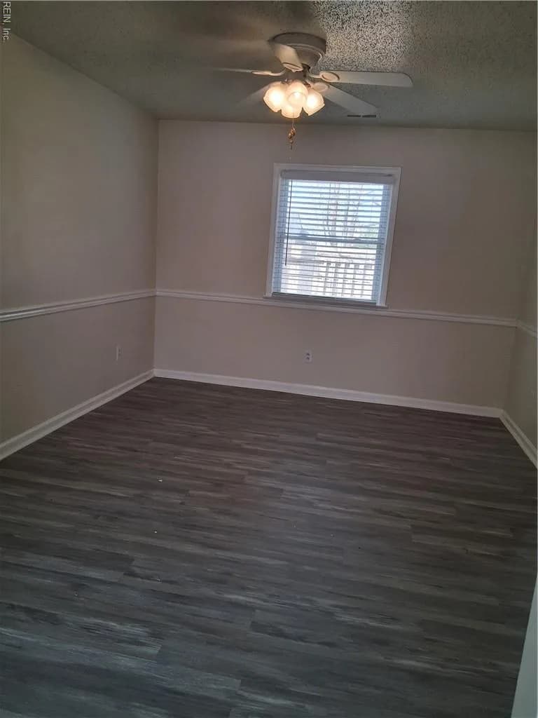 4894 Halwell DR, VIRGINIABEACH VA 23464 - Photo 5