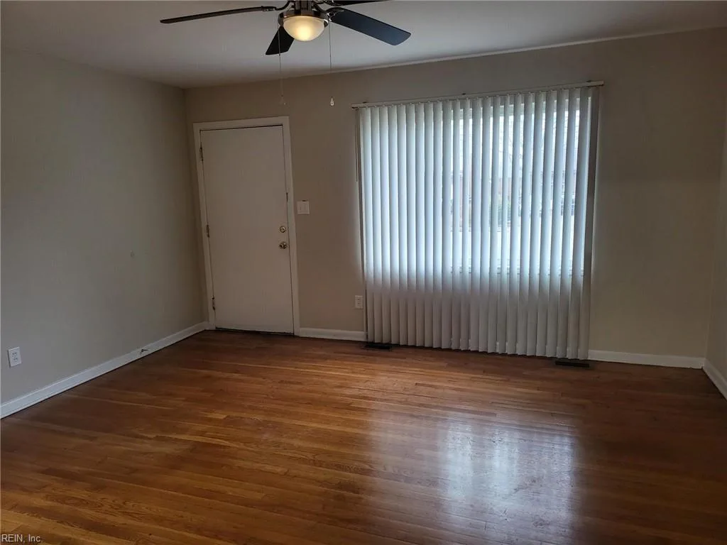 223 Martha Lee DR, HAMPTON VA 23666 - Photo 3
