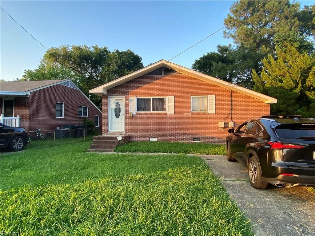14 Henderson LN, HAMPTON VA 23663 - Photo 3