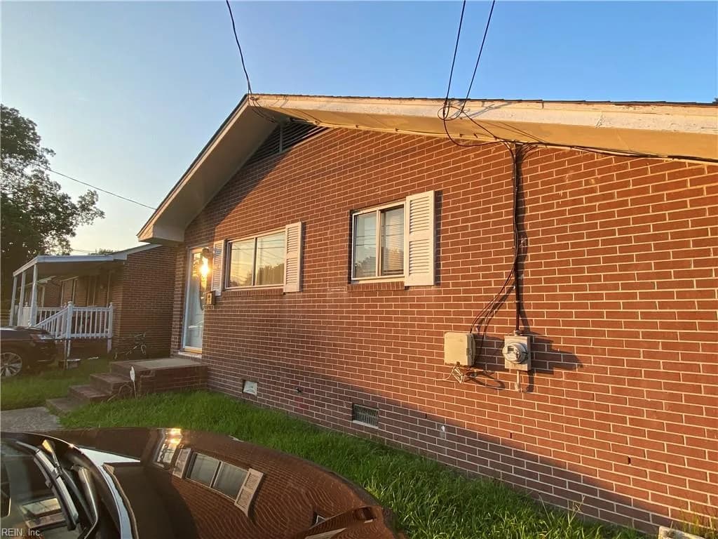 14 Henderson LN, HAMPTON VA 23663 - Photo 5