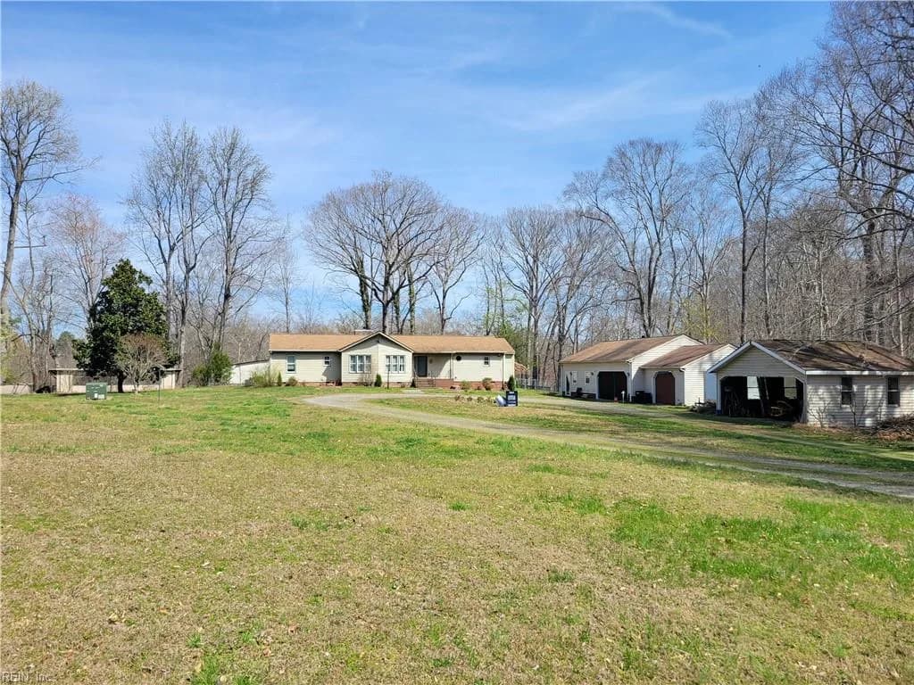 9215 Epps RD, MECHANICSVILLE VA 23111 - Photo 4