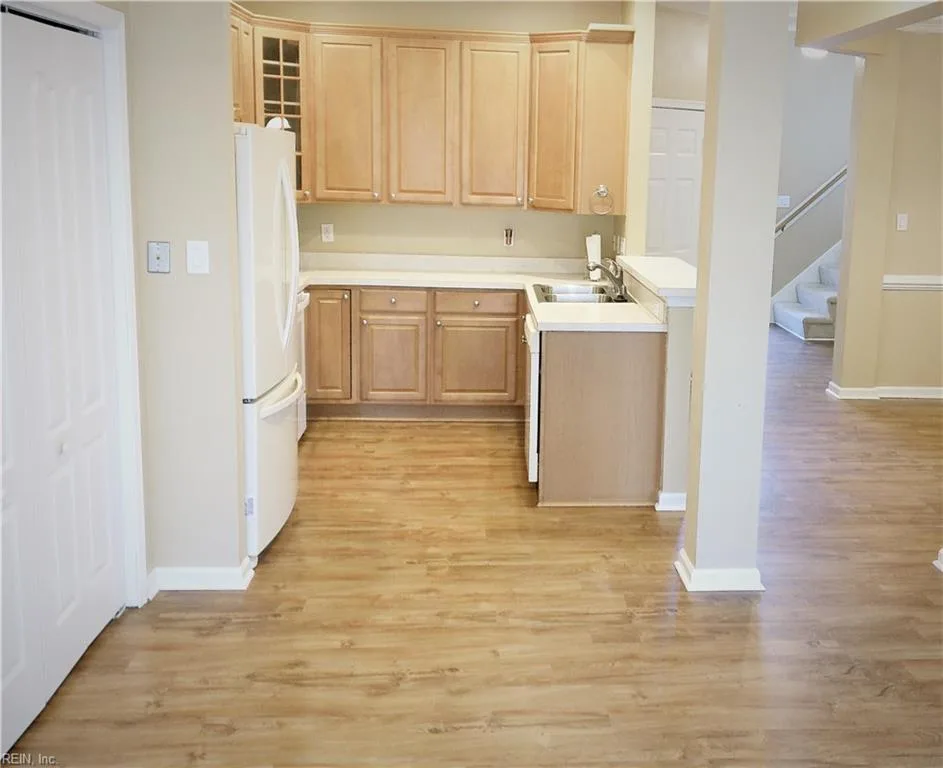 334 Hillside TER, NEWPORTNEWS VA 23602 - Photo 3