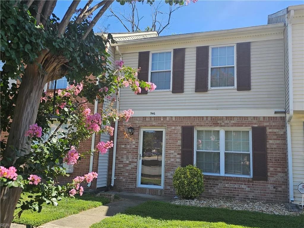 546 Hollomon DR, HAMPTON VA 23666 - Main photo
