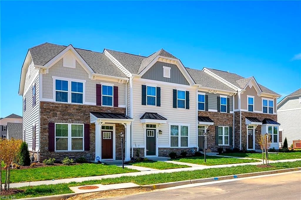 213 Reids Place DR, Suffolk — 3 bed Residential, 1,280 sqft