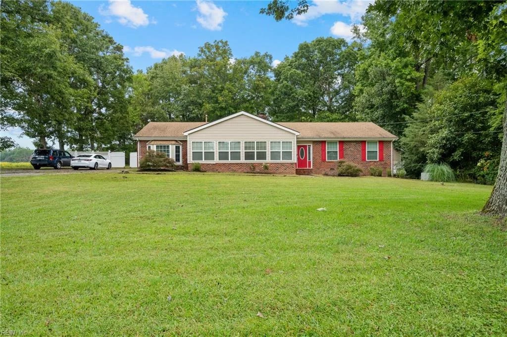 10100 Southampton RD, DISPUTANTA VA 23842