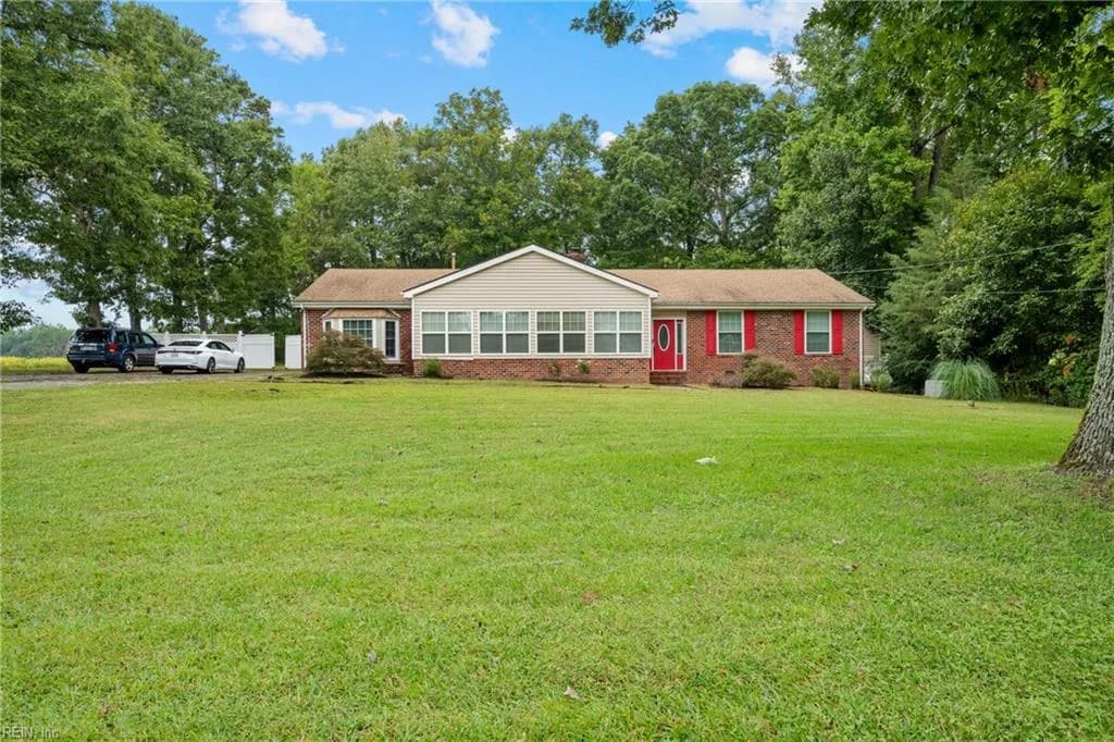 10100 Southampton RD, DISPUTANTA VA 23842 - Photo 2