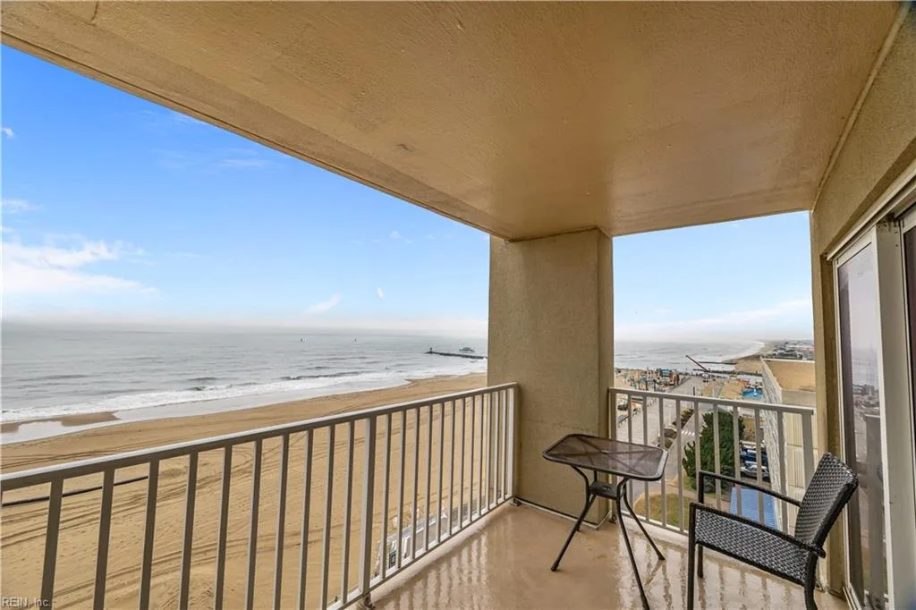 303 Atlantic AVE #807, Virginia Beach — 3 bed Residential, 1,350 sqft