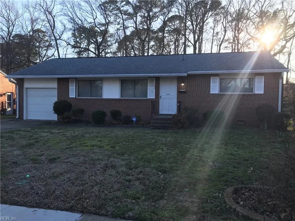 128 Fort Worth ST, HAMPTON VA 23669 - Photo 3