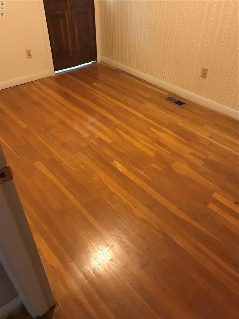 128 Fort Worth ST, HAMPTON VA 23669 - Photo 5