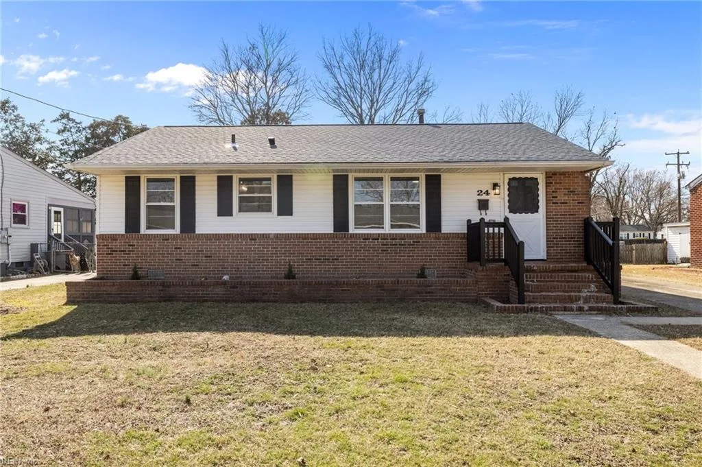 24 Hickory Hill RD, Hampton — 3 bed Residential, 1,152 sqft
