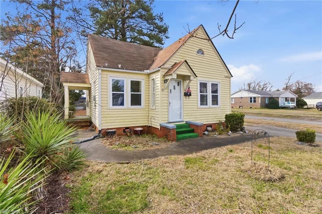 409 Perry ST, ELIZABETHCITY NC 27909 - Photo 4