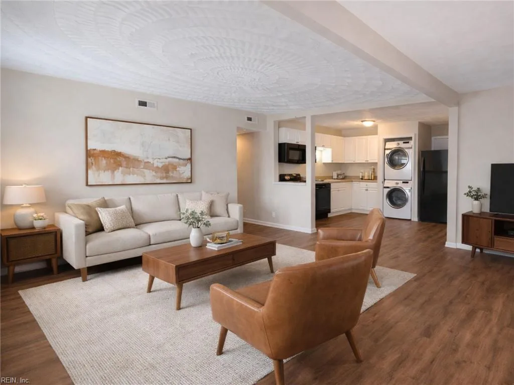 2607 Berkley AVE, Chesapeake — 3 bed Residential, 966 sqft