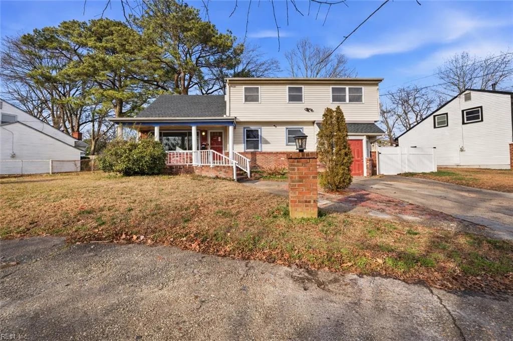 6000 Lockamy LN, Norfolk — 5 bed Residential, 2,300 sqft