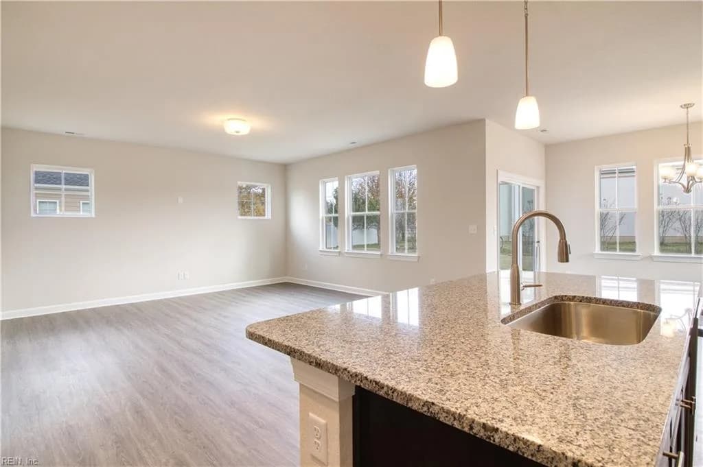 275 McCormick DR, SUFFOLK VA 23434 - Photo 4