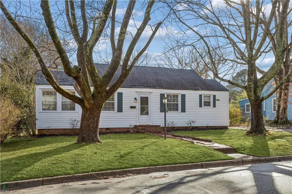 708 Monumental AVE, WILLIAMSBURG VA 23185 - Photo 4