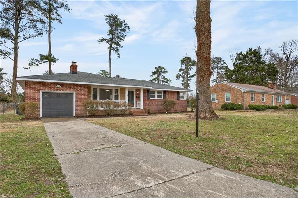 385 Stanton RD, NEWPORTNEWS VA 23606 - Photo 2