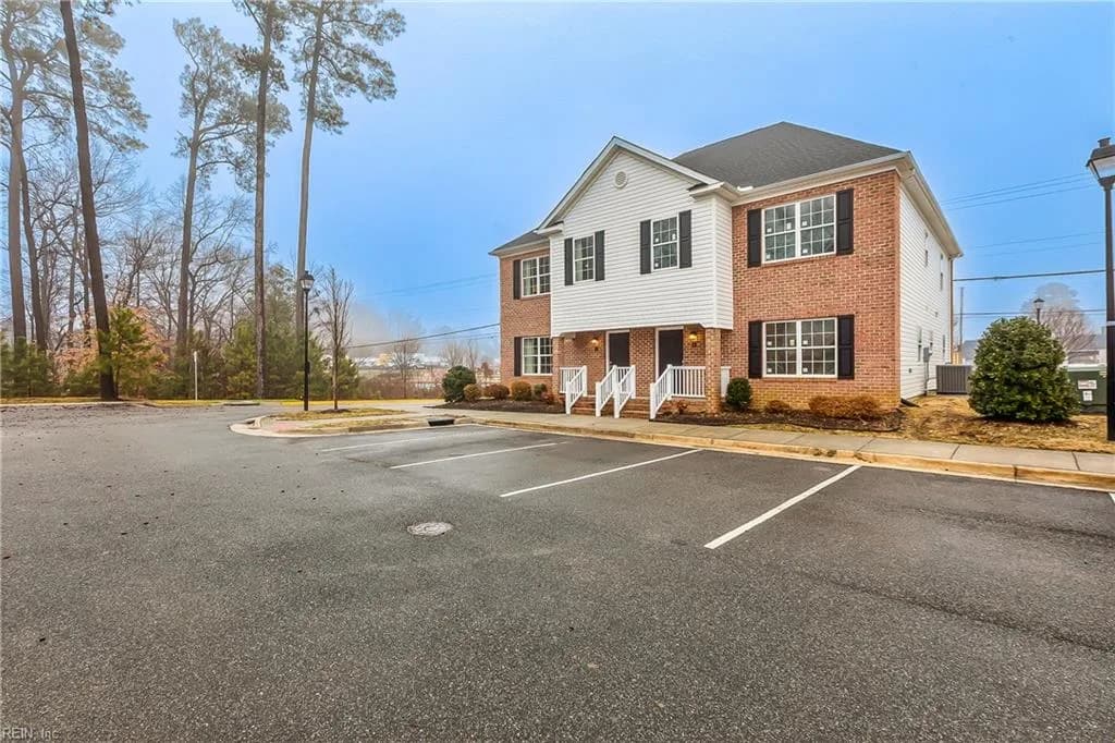 15661 Warwick BLVD #B, NEWPORTNEWS VA 23608 - Photo 4