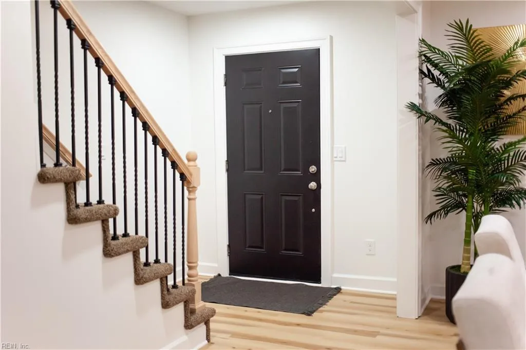 15661 Warwick BLVD #D, NEWPORTNEWS VA 23608 - Photo 5