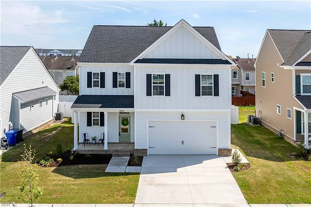 301 Station DR, Suffolk — 4 bed Residential, 2,241 sqft